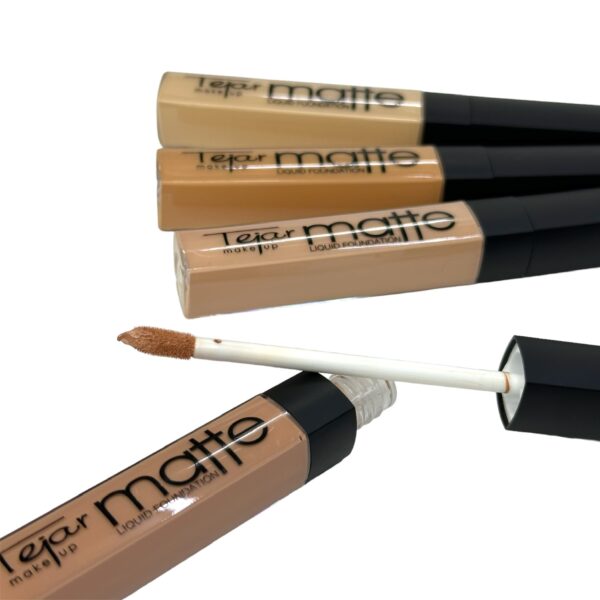 Maquillaje fluido con aplicador matte - Imagen 2