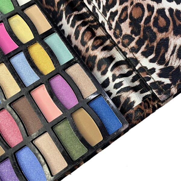 Paleta de sombras de 126 colores - Imagen 2